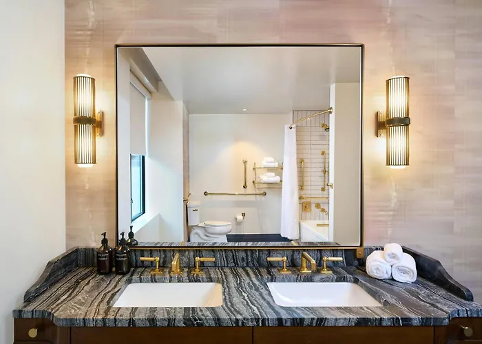Clayton Hotel & Members Club - Cherry Creek, Denver